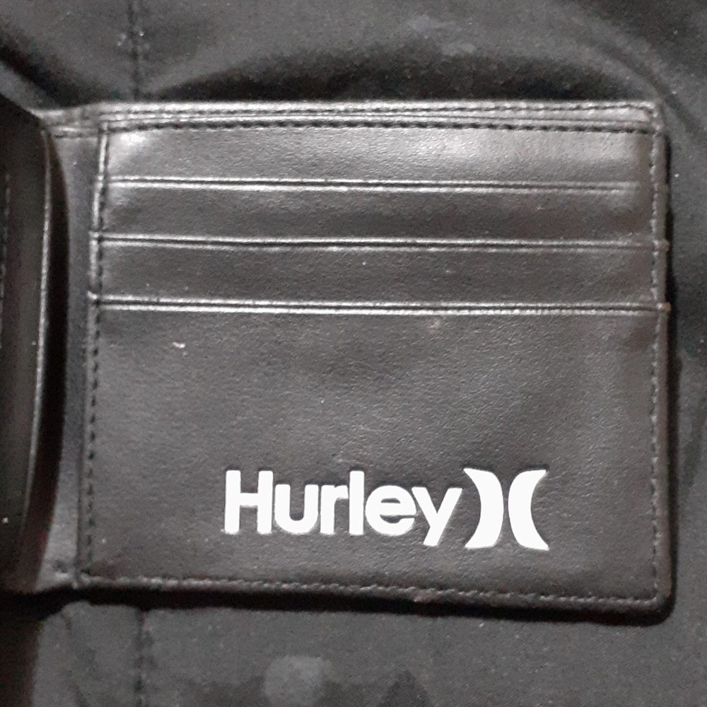 Hurley Wallet - Picture 4 of 9